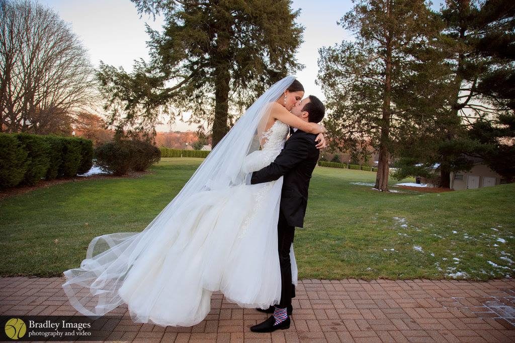Woodholme Country Club-Baltimore Wedding-First Look