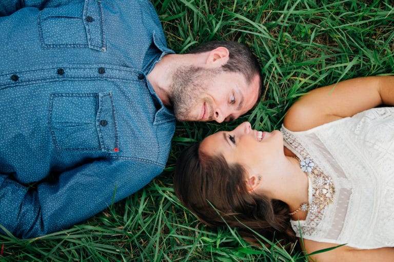Photographer Tips for Your Engagement Session!